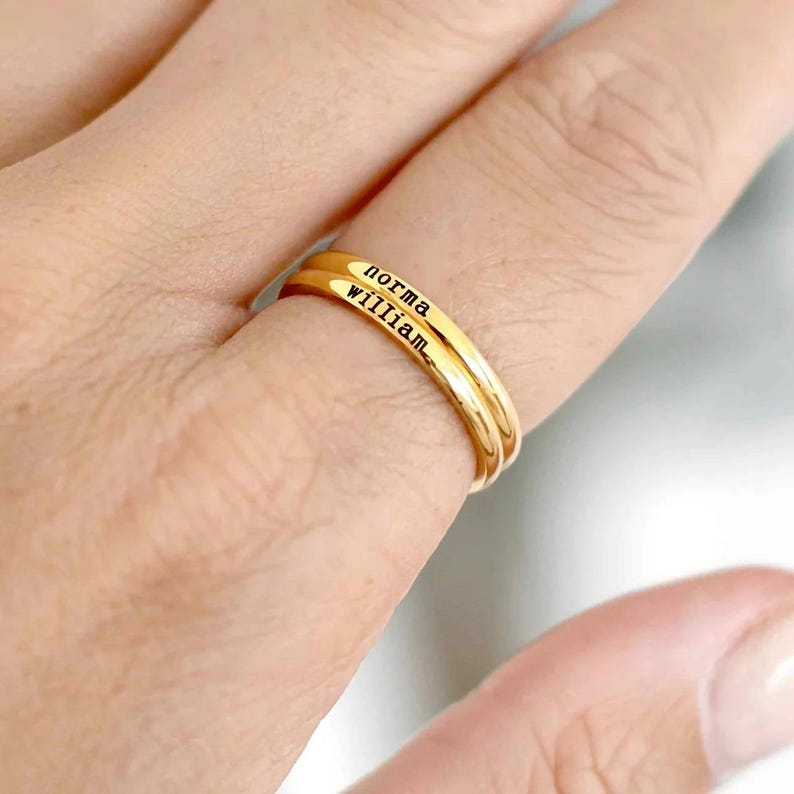 Kişiselleştirilmiş Kazınmış İs - Initial Ring Custom incelemesi ve fiyatı